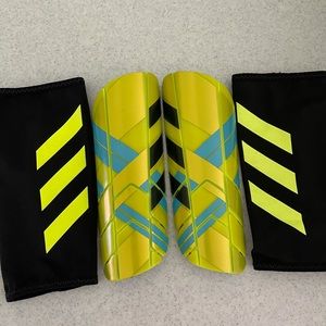 Adidas soccer ⚽️ shin guards